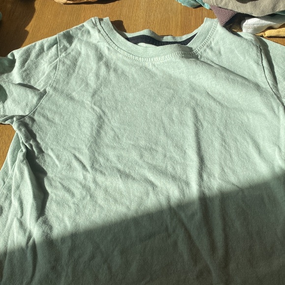 H&M Bundle of Boys Tees (4) - Picture 4 of 15